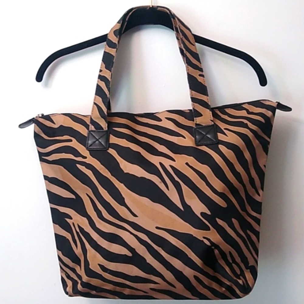 Signature Club A Animal Print Tote